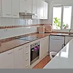 250 M From Locos Апартаменты