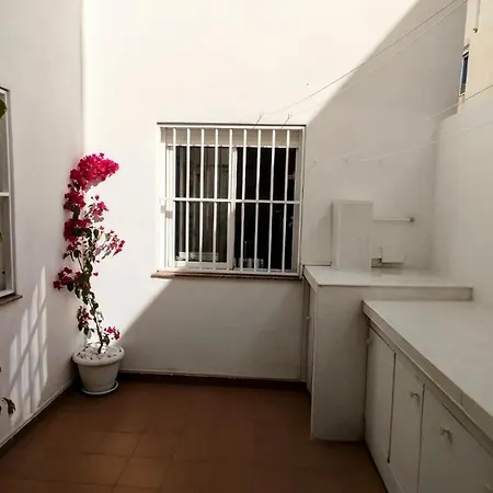 Apartment With Parking 280 M From Locos Torrevieja