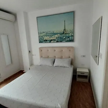 With Parking 280 M From Locos Apartment Torrevieja
